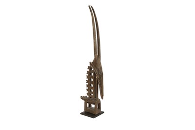 Lot 486 - A CHIWARA ANTELOPE HEADDRESS, MALI, EARLY/MID 20TH CENTURY