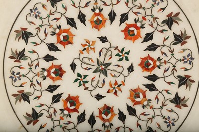 Lot 257 - A MUGHAL-STYLE PIETRA DURA INLAID MARBLE TABLETOP