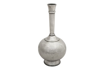 Lot 365 - A FINE BIDRI SILVER-INLAID LONG-NECKED FLASK (SURAHI)