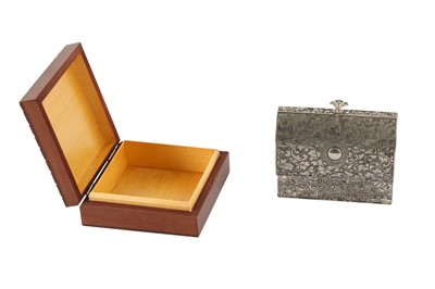 Lot 695 - TWO SMALL BOXES