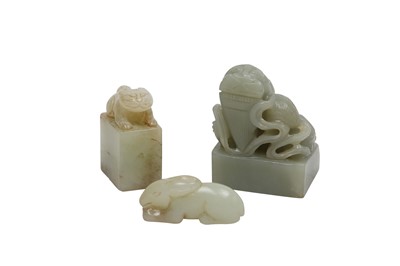 Lot 751 - TWO CHINESE PALE CELADON JADE SEALS AND A 'HARE' CARVING.