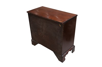 Lot 477 - A GEORGE III MAHOGANY BACHELORS CHEST, EARLY 19TH CENTURY