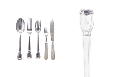 Lot 184 - A 20TH CENTURY AMERICAN STERLING SILVER TABLE SERVICE OF FLATWARE / CANTEEN, NEW YORK CIRCA 1930, BY TIFFANY & CO