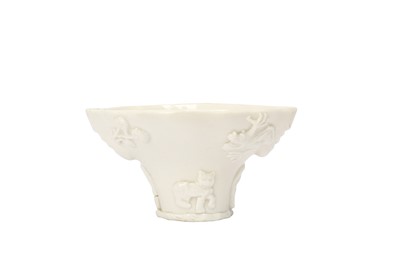 Lot 633 - A CHINESE BLANC-DE-CHINE LIBATION CUP.