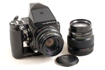 Lot 169 - Bronica ETRS Medium Format Outfit.