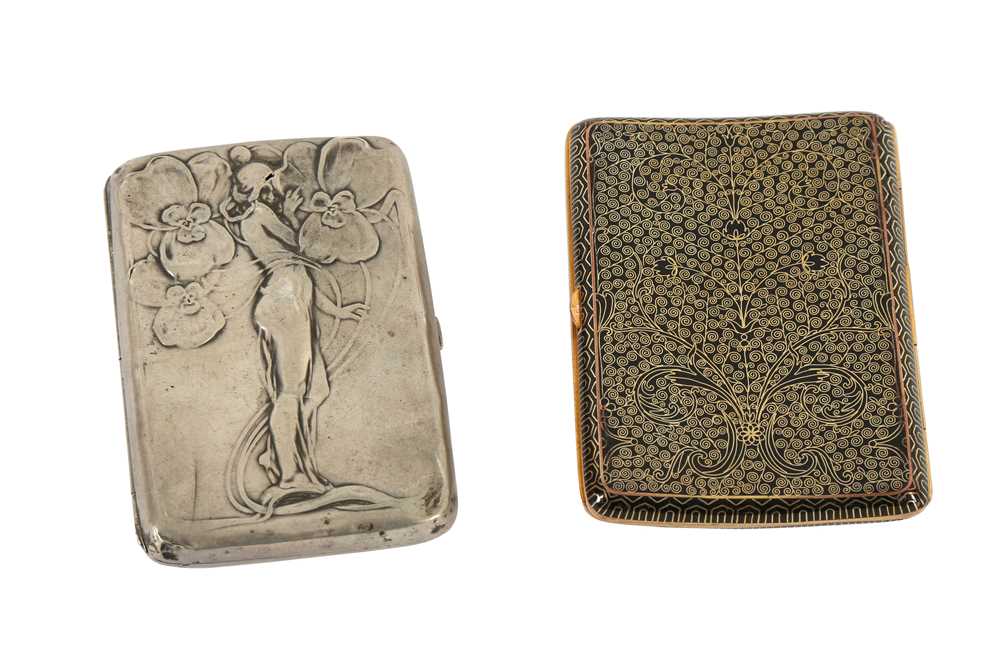 Lot 261 - A CONTINENTAL SILVER CIGARETTE CASE, EARLY 20TH CENTURY