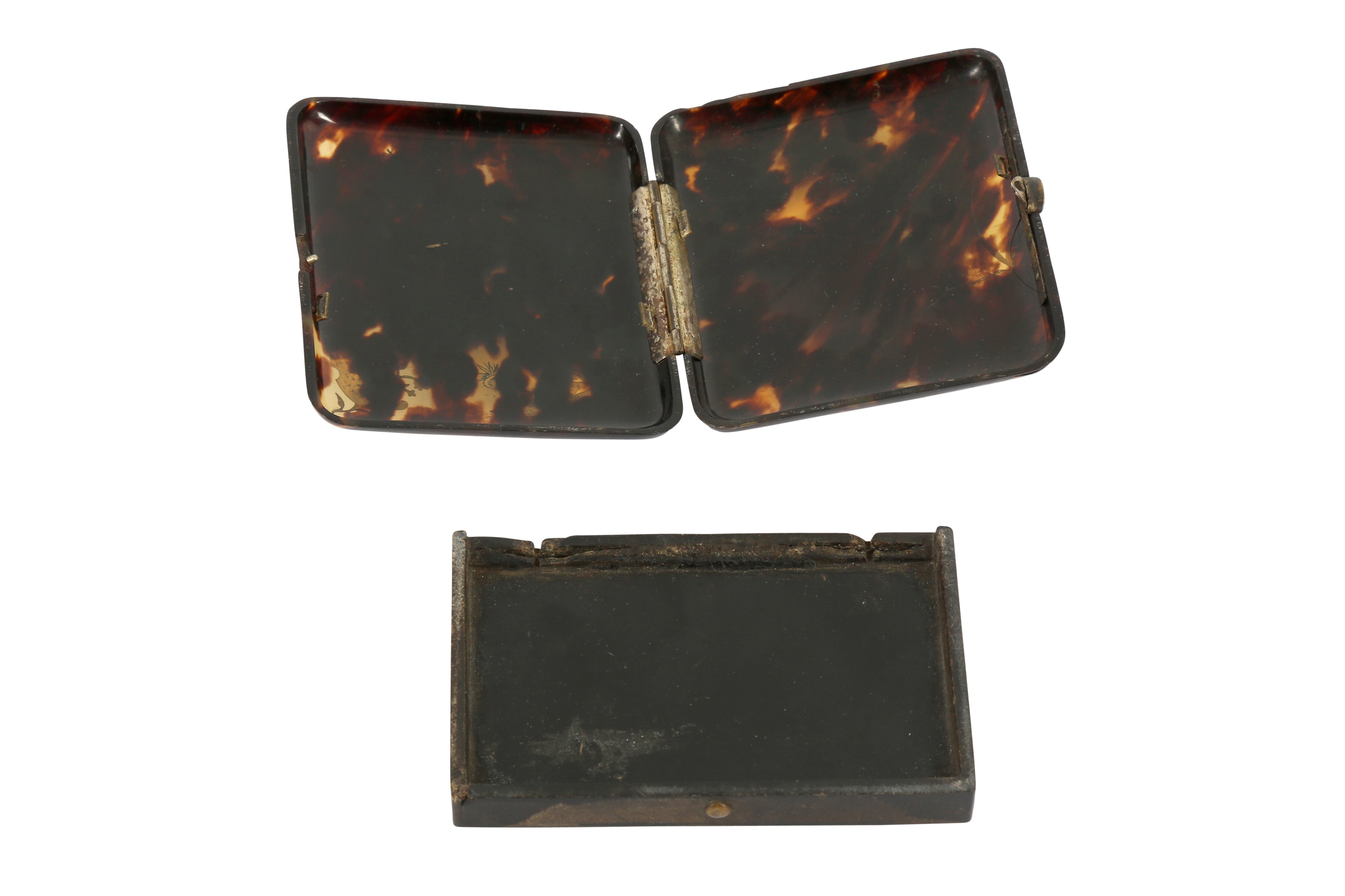 Lot 205 - A TORTOISE SHELL CIGARETTE BOX, LATE