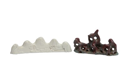 Lot 809 - TWO CHINESE PORCELAIN BRUSH RESTS.
