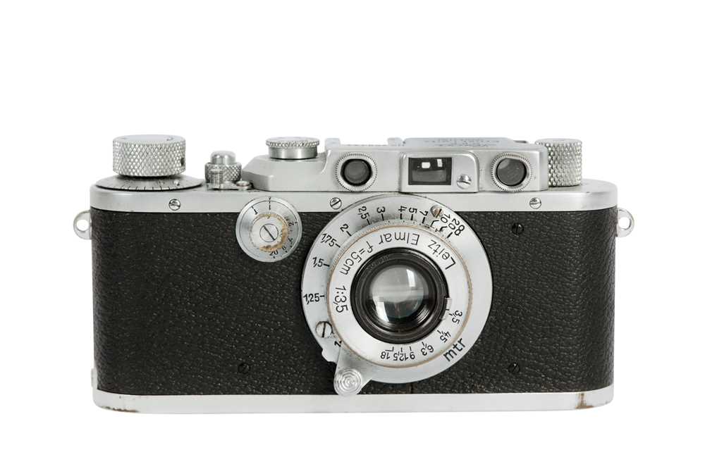Lot 119 - A Leica IIIa Rangefinder Camera