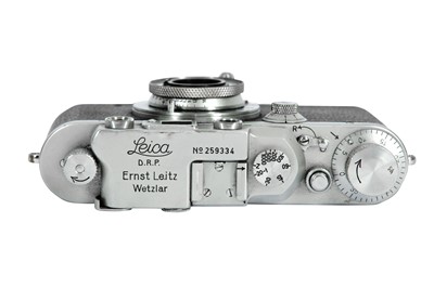Lot 119 - A Leica IIIa Rangefinder Camera