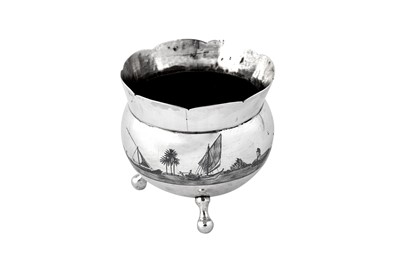 Lot 303 - An early 20th century Iraqi silver and niello sugar bowl, circa 1920