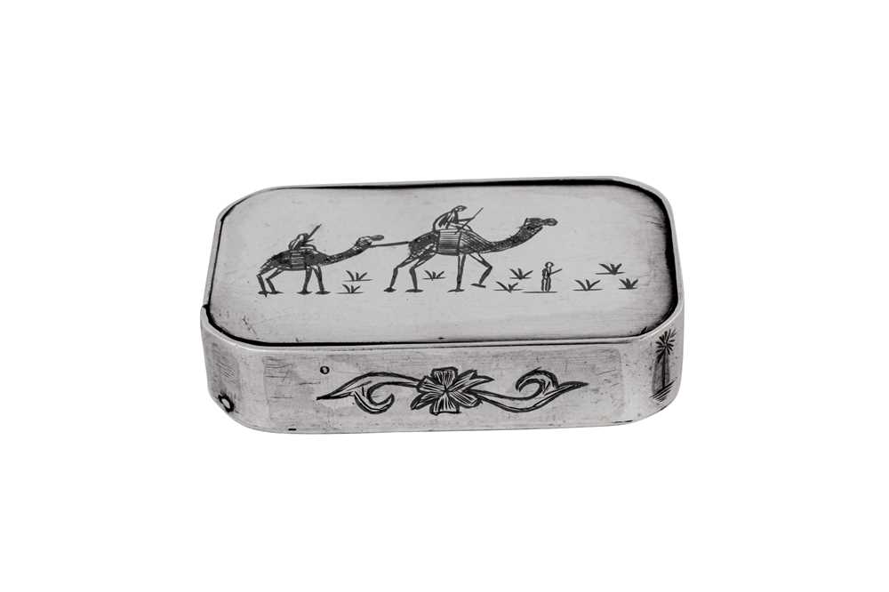 Lot 270 - An early 20th century Iraqi silver and niello snuff box, circa 1910