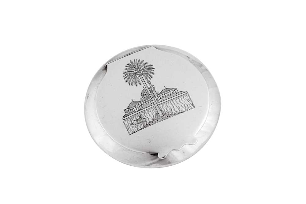 Lot 265 - A mid-20th century Iraqi silver compact, probably Basra dated 1943