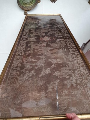 Lot 137 - A CHINESE WOVEN 'DRAGONS' SILK PANEL.