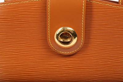 Lot 271 - Louis Vuitton Tan Epi Cluny Shoulder Bag