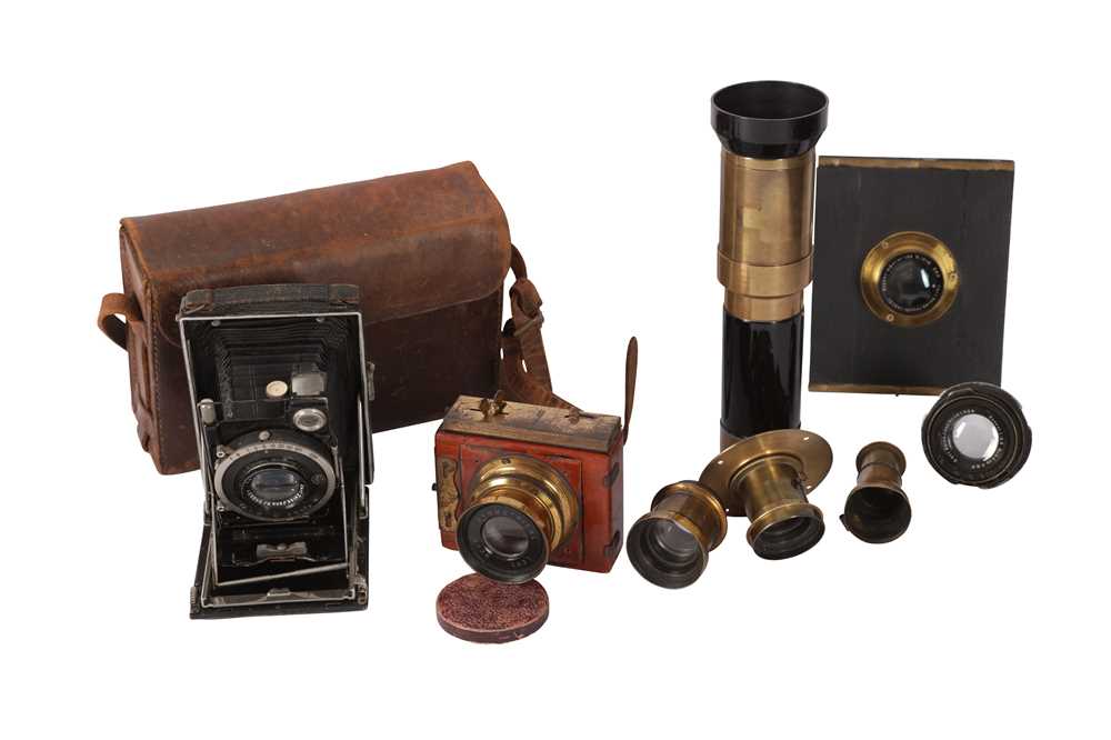 Lot 252 - A Selection of Brass Lenses