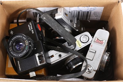 Lot 94 - A Selection of Compact 35mm Cameras