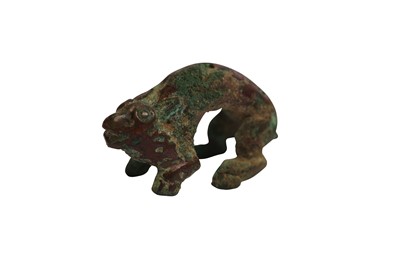 Lot 313 - A SMALL CHINESE BRONZE MODEL OF AN ANIMAL.