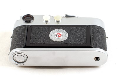 Lot 126 - Boxed Chrome Leica M2 Rangefinder Body.