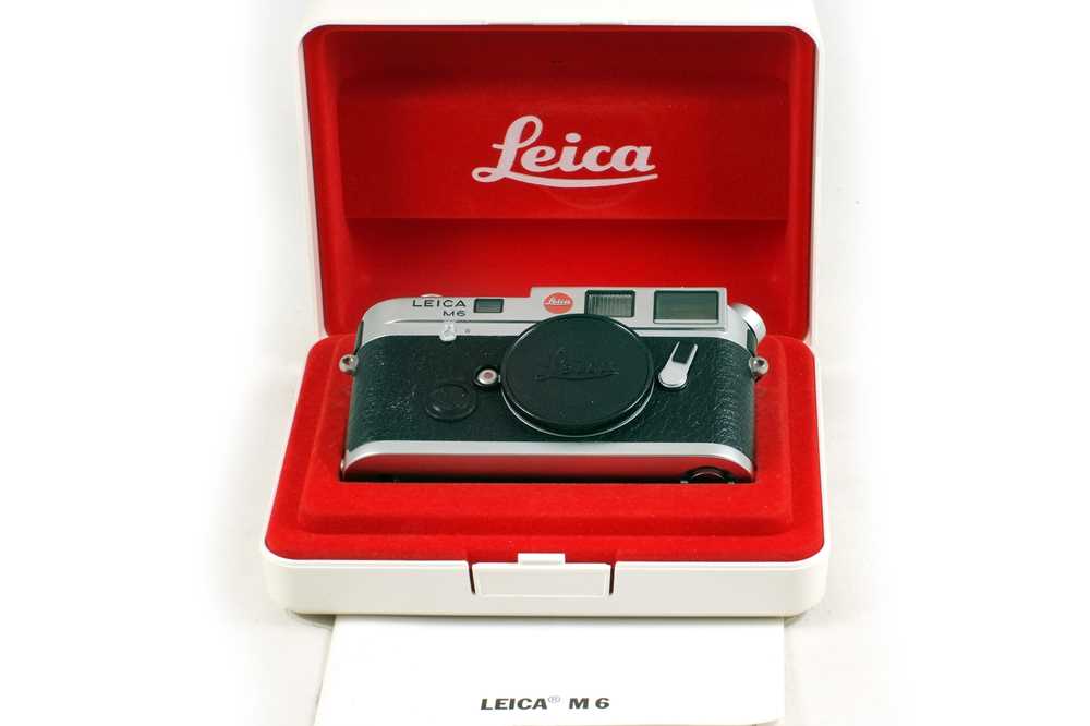 Lot 130 - Chrome Leica M6 TTL Rangefinder Body in Maker's Box