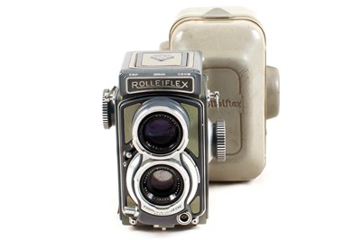 Lot 131 - Grey Baby Rollei 44.