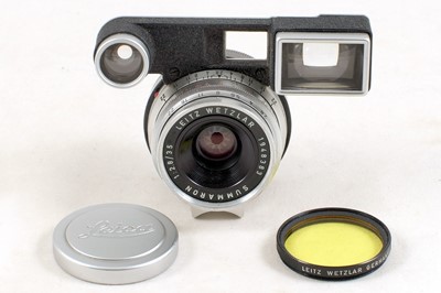 Lot 266 - Leitz Summaron-M 35mm f2.8 with Close-up 'Specs'.