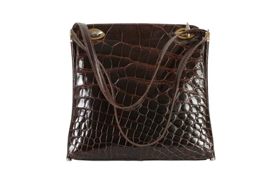 Lot 368 - A CROCODILE LEATHER HAND BAG