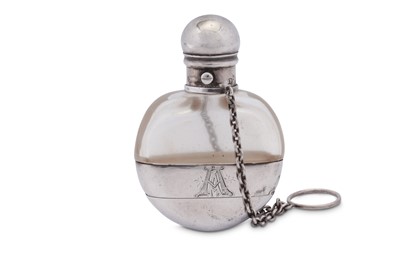 Lot 43 - A Victorian sterling silver combination scent bottle vinaigrette, London 1876 by by George Brace (reg. Aug 1859)