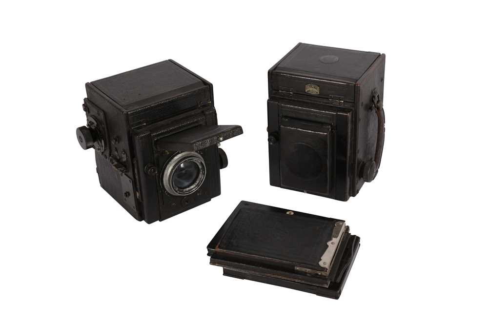 Lot 168 - A Pair of Reflex Cameras