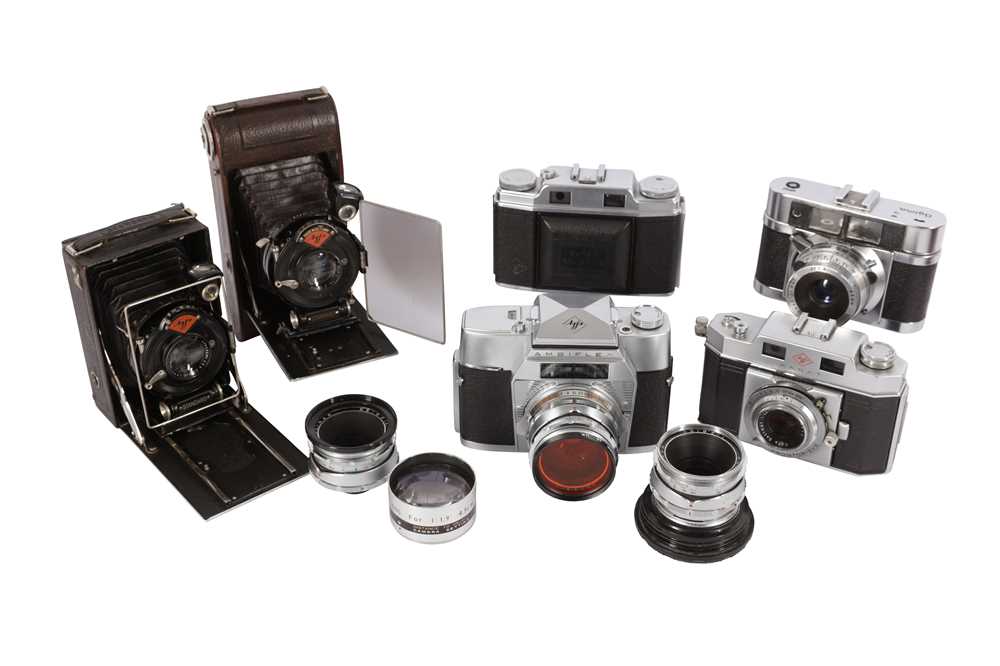 Lot 136 - A Group of Agfa Cameras