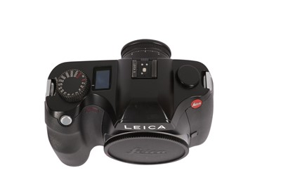 Lot 108 - A Leica S Type 006 Digital Medium Format SLR