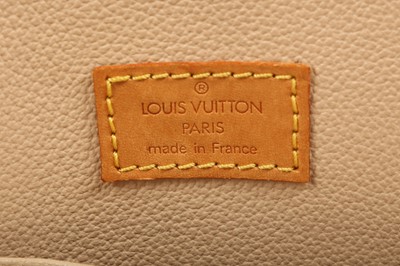 Lot 251 - Louis Vuitton Monogram Sac Plat
