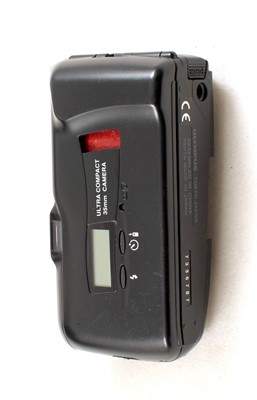 Lot 121 - Group of Good Olympus MJU I & MJU II Compact Cameras.