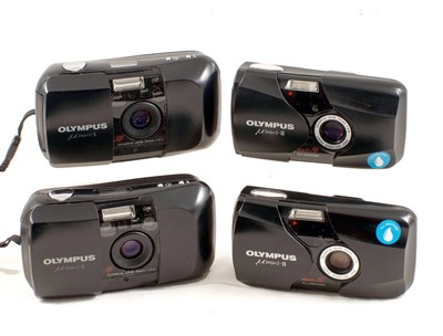 Lot 121 - Group of Good Olympus MJU I & MJU II Compact Cameras.