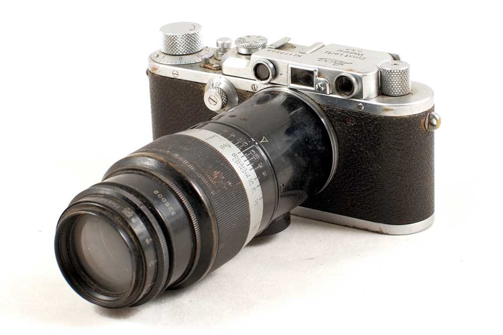 Lot 122 - Chrome Leica IIIa with Black Hektor 13.5cm f4.5.
