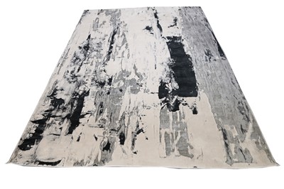 Lot 408 - A CONTEMPORARY 'AURORA' ACRYLIC AND POLYPROPYLENE RUG