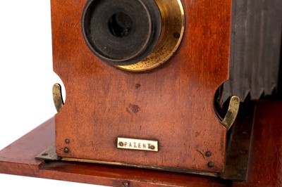 Lot 178 - A Unmarked British Half Plate Field Camera