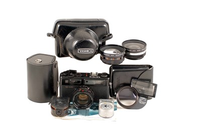 Lot 216 - Black Yashica Electro 35 GTN Rangefinder Camera Outfit.