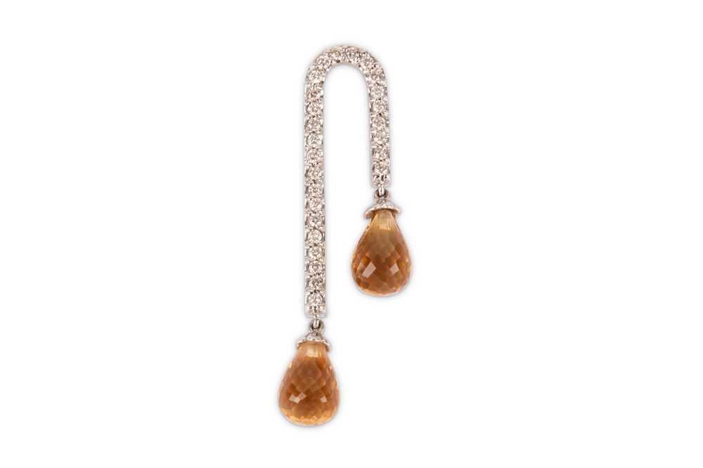 Lot 318 - A CITRINE AND DIAMOND PENDANT