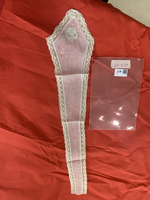 Lot 417 - GAUZE TIE WITH THE CRWON OF GREAT BRITAIN