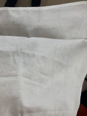 Lot 404 - EDWARD VII SUPERB DAMASK TABLECLOTH