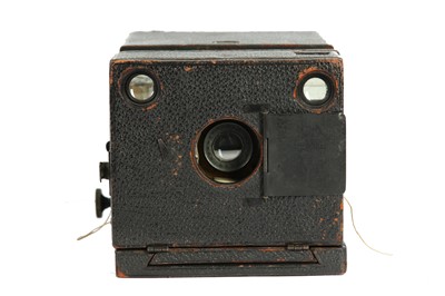 Lot 9 - A Dallmeyer Hand Camera