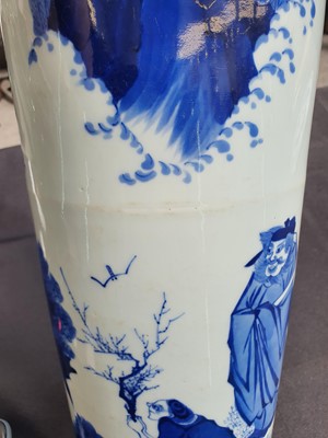 Lot 875 - A CHINESE BLUE AND WHITE TRANSITIONAL-STYLE SLEEVE 'ZHONG KUI' VASE.