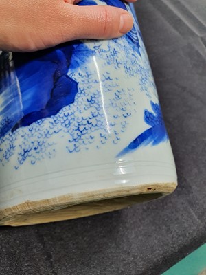 Lot 875 - A CHINESE BLUE AND WHITE TRANSITIONAL-STYLE SLEEVE 'ZHONG KUI' VASE.