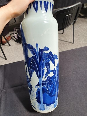 Lot 875 - A CHINESE BLUE AND WHITE TRANSITIONAL-STYLE SLEEVE 'ZHONG KUI' VASE.
