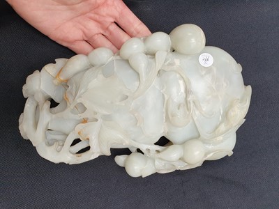 Lot 266 - A CHINESE PALE CELADON JADE 'DOUBLE GOURD' WASHER.