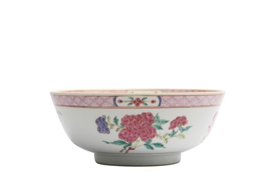 Lot 770 - A CHINESE FAMILLE ROSE PUNCH BOWL.