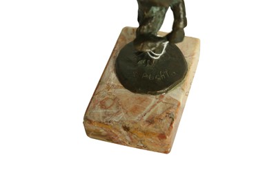 Lot 363 - SIEGFRIED RUDOLF PUCHTA (CANADIAN, B. 1933): A SMALL BRONZE FIGURE OF A SHAMAN