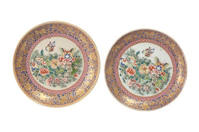 Lot 201 - A CHINESE NEAR-PAIR OF FAMILLE-ROSE 'BUTTERFLY AND FLOWER' DISHES