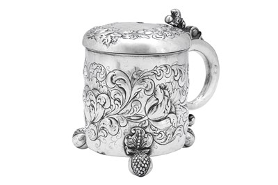 Lot 156 - A late 17th century Norwegian unmarked silver peg tankard, probably Bergen circa 1680